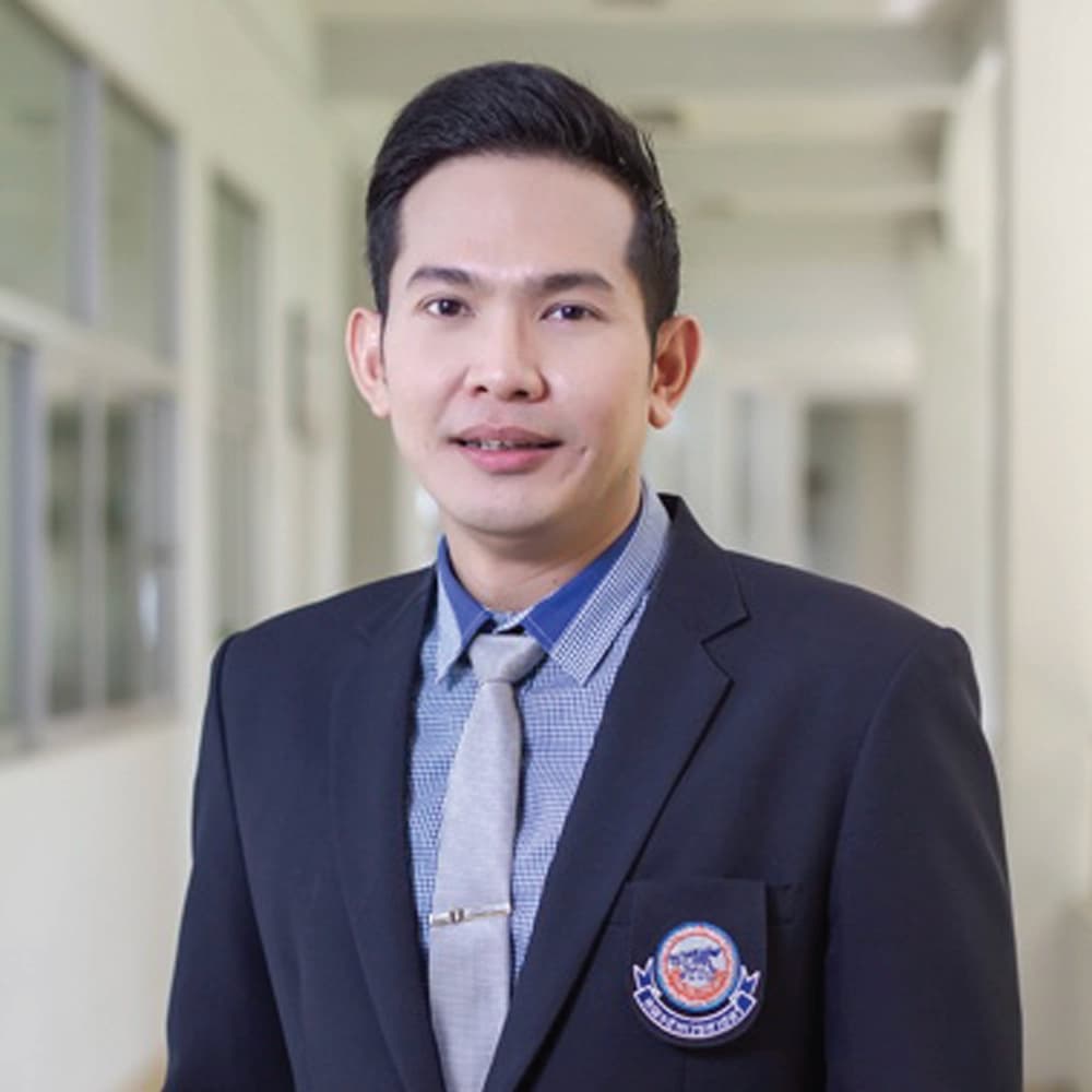 ปริญญา เลิศสินไทย