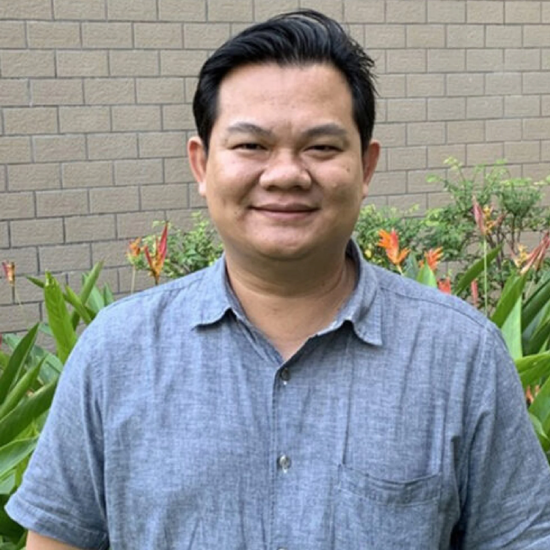 ธนรัตน์ ทรงสมบูรณ์